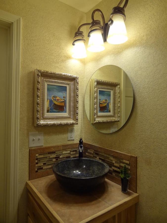 Poolside King Cabana With Full Kitchen, King Bed, Sleeper Sofa And Pool Access, Hotel Room Mount Ida Εξωτερικό φωτογραφία