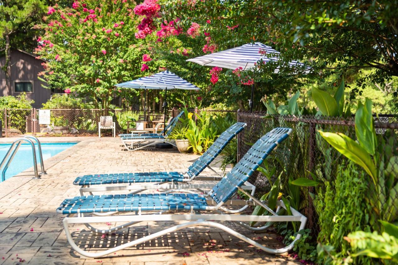 Poolside King Cabana With Full Kitchen, King Bed, Sleeper Sofa And Pool Access, Hotel Room Mount Ida Εξωτερικό φωτογραφία